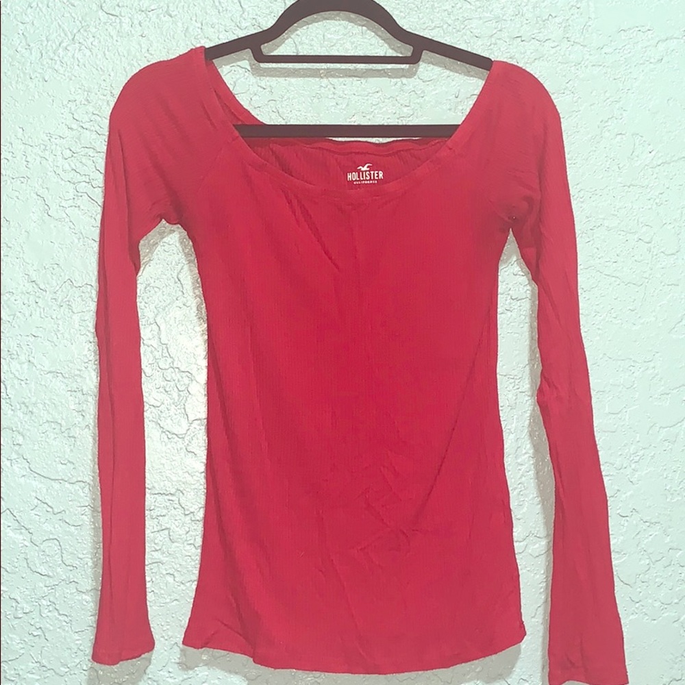 Long sleeve Hollister shirt.